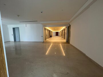 Room in 5 BHK Apartment at Rustomjee Crown, Prabhadevi – for Rent