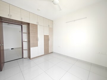 Room in 3 BHK Builder Floor at Hsr Layout – for Rent