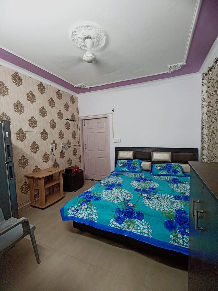 Bedroom, hanumant-bollywood-heights 1 RK 500 Sq.Ft. Apartment In Dhakoli Village Zirakpur 8029871