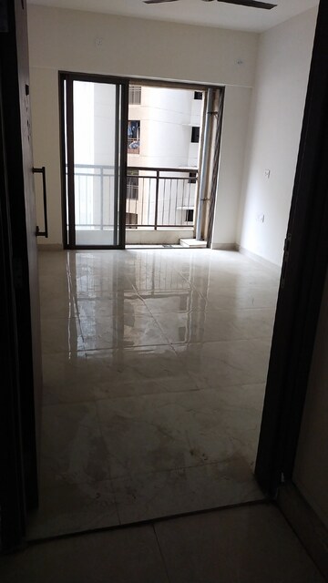 3 BHK Apartment For Rent in Sunteck Maxxworld, Naigaon East