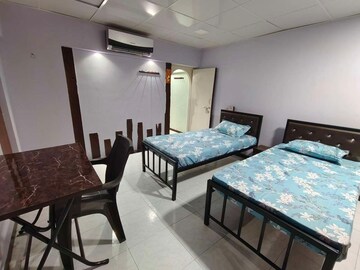 Room in  Pg at Goregaon West – for Rent