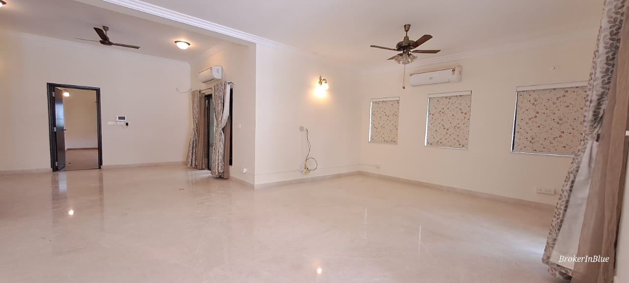 4 BHK + Pooja Room,Servant Room Villa For Sale in Prestige Oasis
