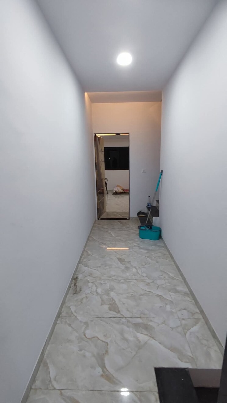 Room, jahangirabad 4 Bedroom 658 Sq.Ft. Independent House In Jahangirabad Surat 8030015