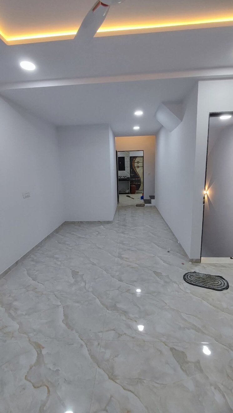 Room, jahangirabad 4 Bedroom 658 Sq.Ft. Independent House In Jahangirabad Surat 8030015