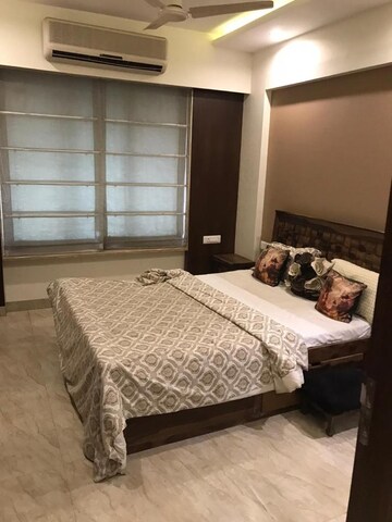 Bedroom in 1 BHK Apartment at Omkar Signet, Malad East – for Rent