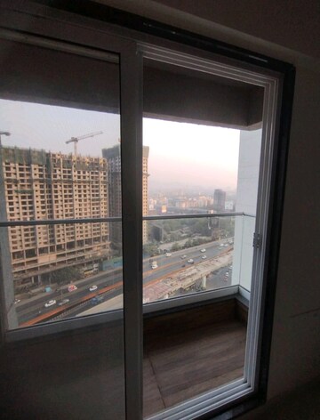 2 BHK Apartment For Rent in Ashar Axis, Majiwada