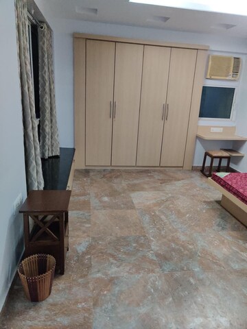 Bedroom in 3 BHK Apartment at Hiranandani Meadows, Manpada – for Rent