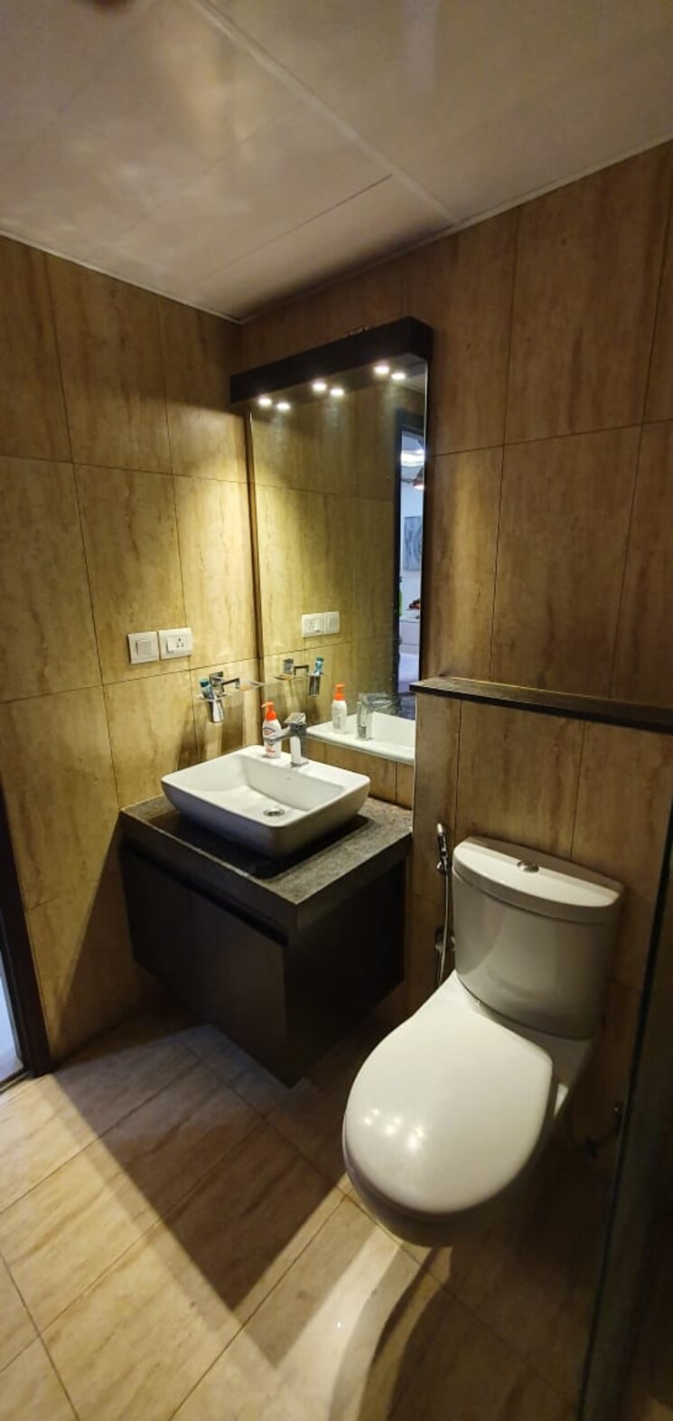 Bathroom, prestige-west-woods 3 Bedroom 1736 Sq.Ft. Apartment In Binnipete Bangalore 8030129
