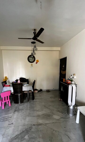 Room in 2 BHK Apartment at Lodha Luxuria Priva, Majiwada – for Rent