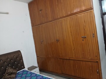 Room in 1.5 BHK Builder Floor at Sant Nagar – for Rent