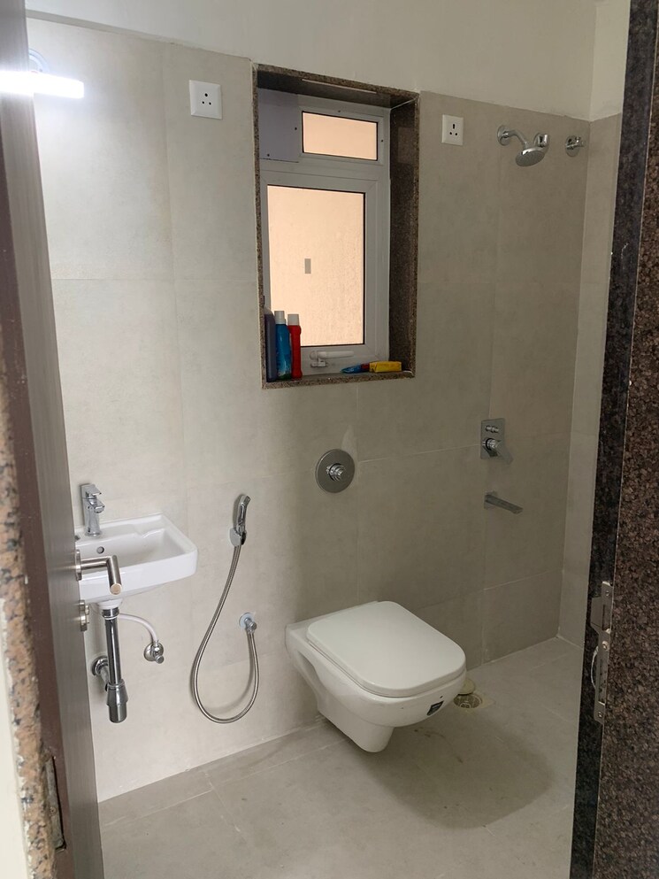 Bathroom, puraniks-city-reserva 1 Bedroom 447 Sq.Ft. Apartment In Ghodbunder Road Thane 8030206