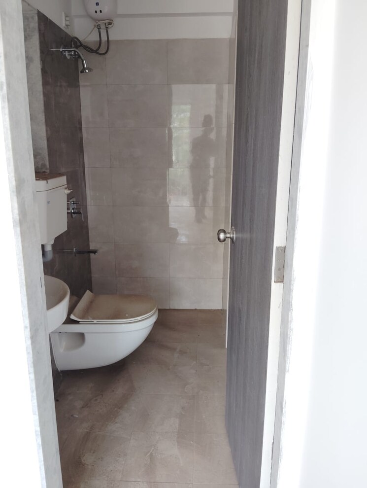 Bathroom, godrej-vihaa 2 Bedroom 1050 Sq.Ft. Apartment In Badlapur East Thane 8030235