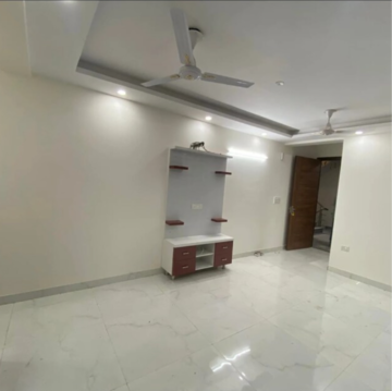 Room in 2 BHK Builder Floor at Khirki Extension – for Rent