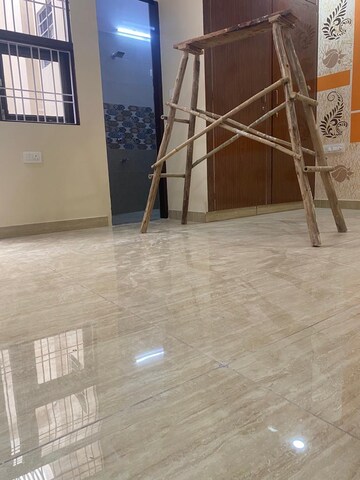 Furnished Amenities in 3.5 BHK Villa at Mansarovar – for Rent