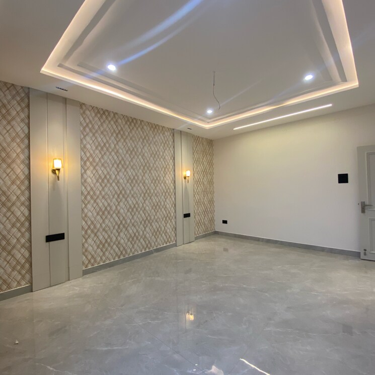 Room, sector 38 4 Bedroom 2100 Sq.Ft. Independent House In Sector 38 Chandigarh 8030269