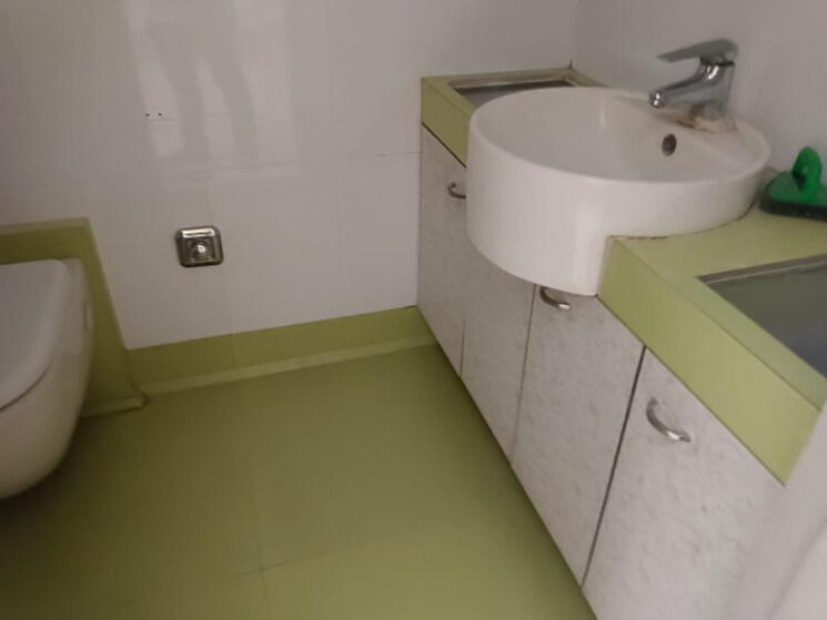 Bathroom, kamana-chs 2 Bedroom 700 Sq.Ft. Apartment In Prabhadevi Mumbai 8030335