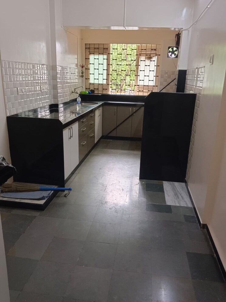 Kitchen, kamana-chs 2 Bedroom 700 Sq.Ft. Apartment In Prabhadevi Mumbai 8030335