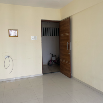 Room in 1 BHK Apartment at Imperial Crest, Taloja Sector 26 – for Rent