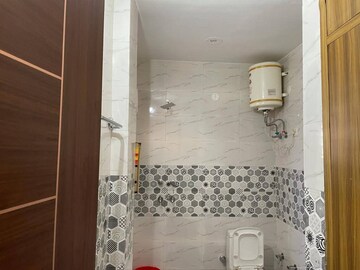 Bathroom in 2 BHK Builder Floor at Ansal Plaza Sector-23, Sector 23 – for Rent