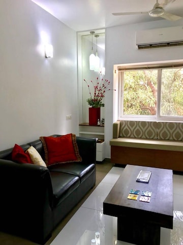 Bedroom in 2 BHK Builder Floor at Ansal Plaza Sector-23, Sector 23 – for Rent