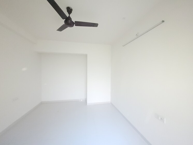 Room, godrej-emerald 2 Bedroom 900 Sq.Ft. Apartment In Ghodbunder Road Thane 8030426