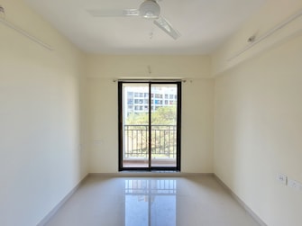 2 BHK Apartment For Rent in K M Horizon Palms Owale Thane  8030440