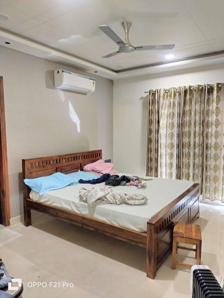 Bedroom, ardee-city-palm-grove-heights 3.5 Bedroom 2050 Sq.Ft. Apartment In Sector 52 Gurgaon 8030455