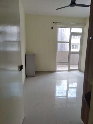 Room in 2 BHK Apartment at Pyramid Heights, Sector 85 – for Rent