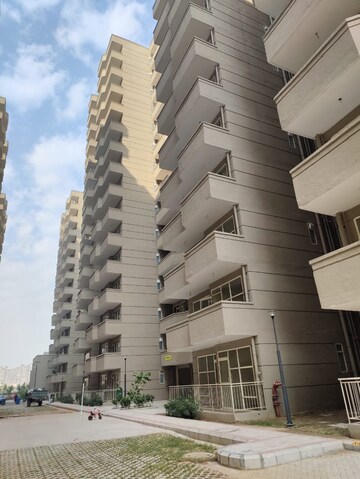 2 BHK Apartment – Exterior View View at Pyramid Heights, Sector 85 - for Rent