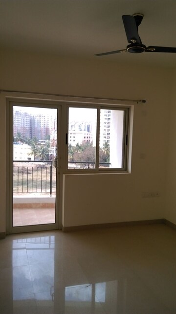 Room in 3 BHK Apartment at Nitesh Flushing Meadows, Whitefield – for Rent