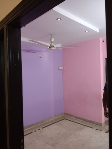 Room in 1 BHK Builder Floor at Govindpuri – for Rent