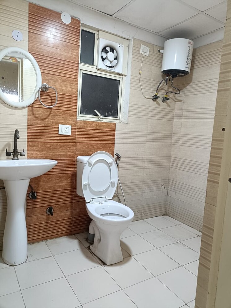 Attached Bathroom, aditya-urban-casa 2 Bedroom 875 Sq.Ft. Apartment In Sector 78 Noida 8030543