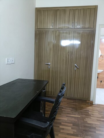 Furnished Amenities in 3.5 BHK Apartment at Gardenia Gateway, Sector 75 – for Sale