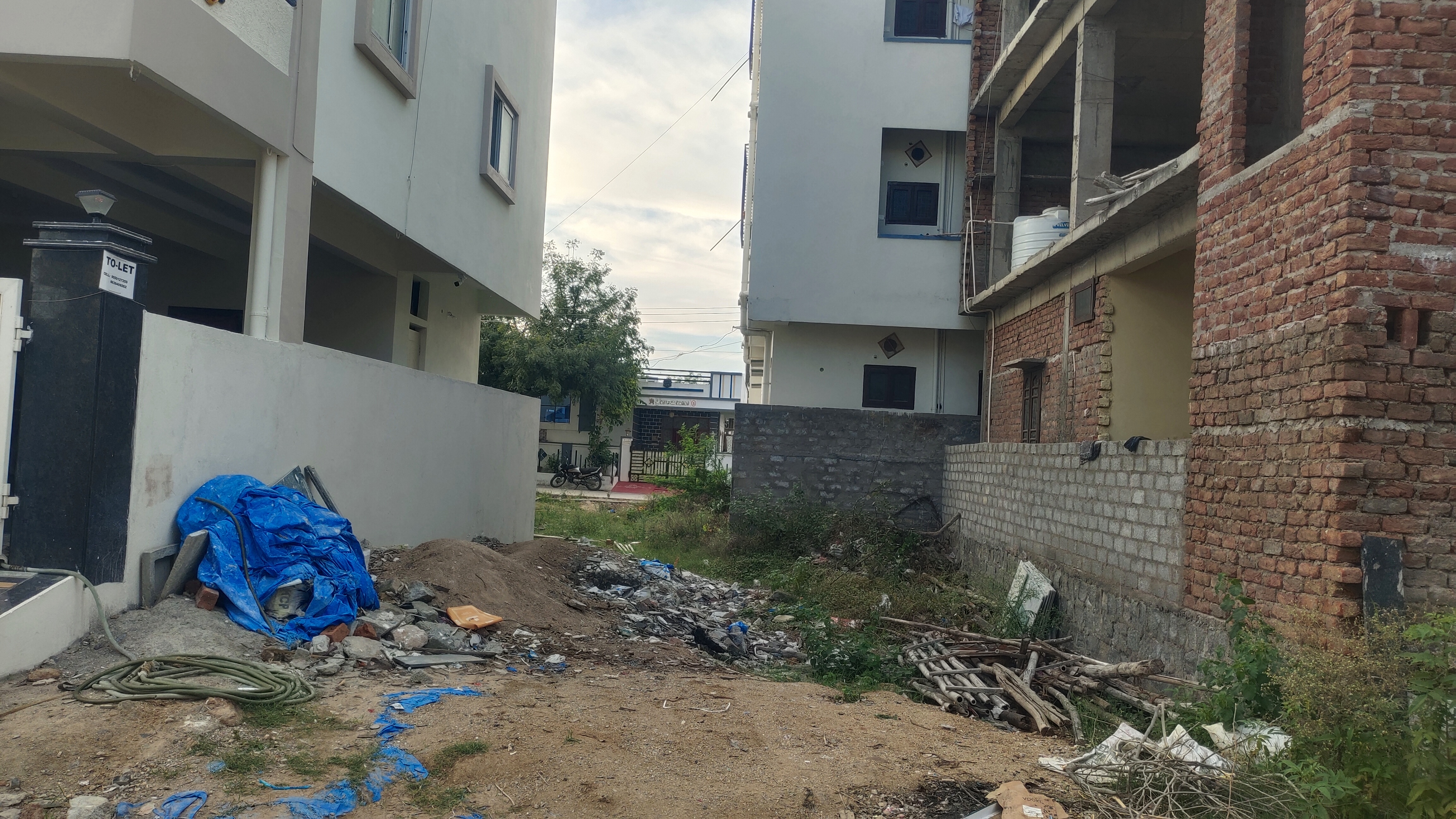 Plot For Sale in Vanasthalipuram Propertie