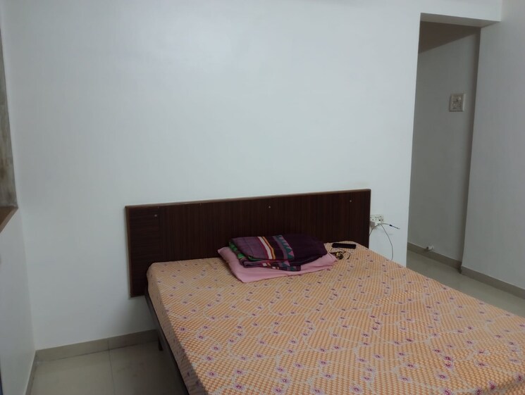 Bedroom, happy-valley 4 Bedroom 1100 Sq.Ft. Apartment In Manpada Thane 8030613