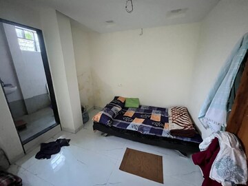 Bedroom in 1 BHK Apartment at Khamla – for Rent