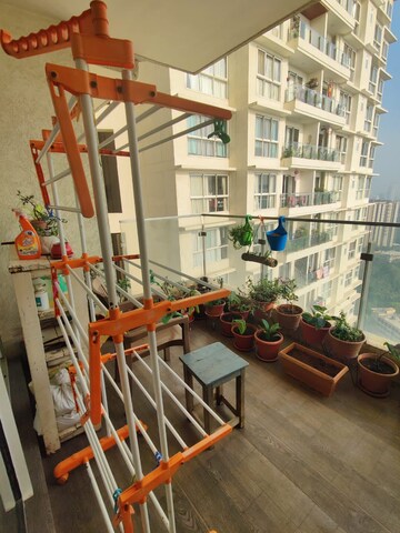 2 BHK Apartment For Rent in LnT Crescent Bay T4, Parel