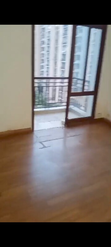 Room in 3 BHK Apartment at Vipul Lavanya, Sector 81 – for Rent