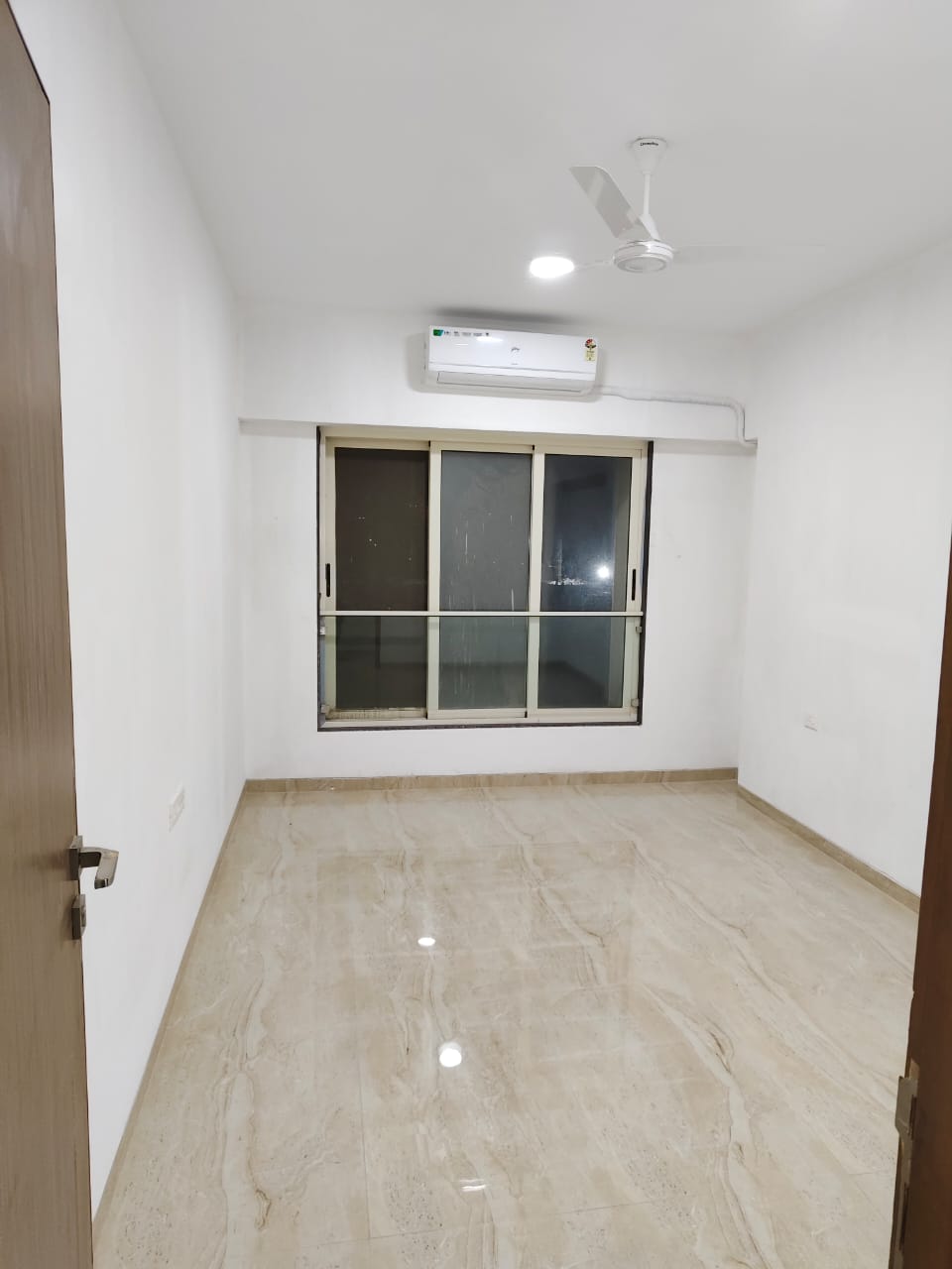 3.5 BHK + Extra Room Apartment For Sale in Duplex Heights