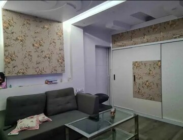 Living Room in 2 BHK Apartment at Eldeco Towne, Jankipuram – for Rent