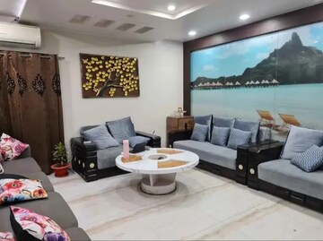 Master Bedroom in 2 BHK Apartment at Eldeco Towne, Jankipuram – for Rent