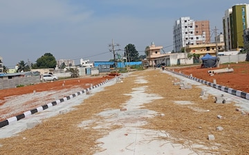 Plot For Sale in Thanisandra Main Road