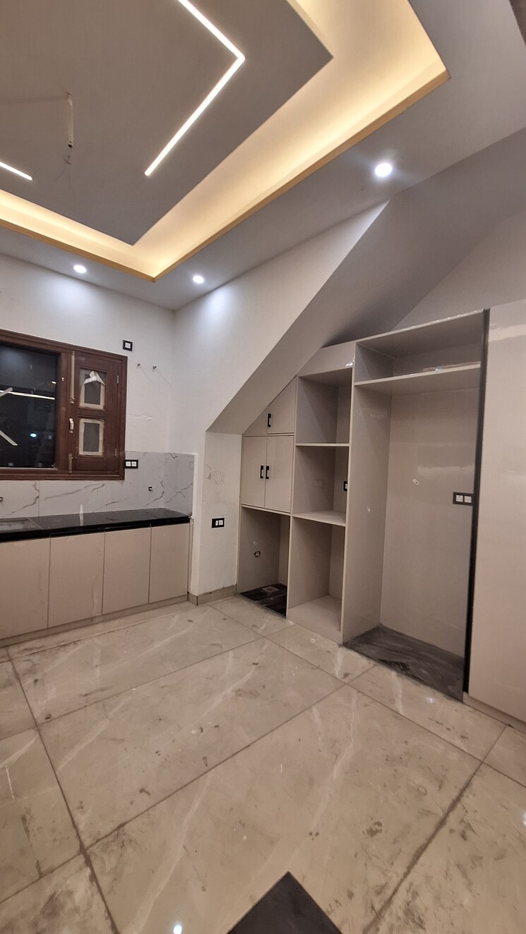 Kitchen, sunny enclave 5 Bedroom 250 Sq.Yd. Independent House In Sunny Enclave Mohali 8030794