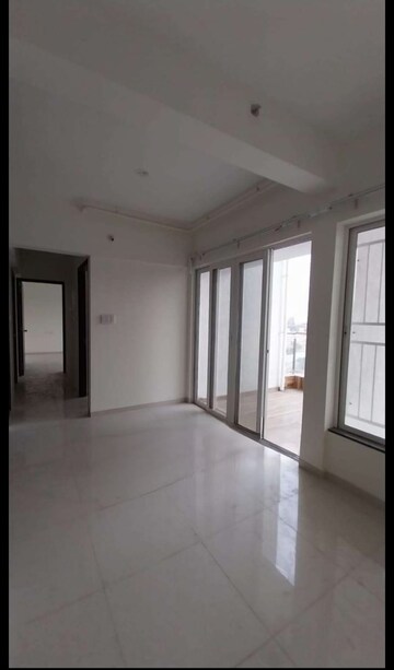 Room in 3 BHK Apartment at Kolte Patil Life Republic, Hinjewadi – for Rent