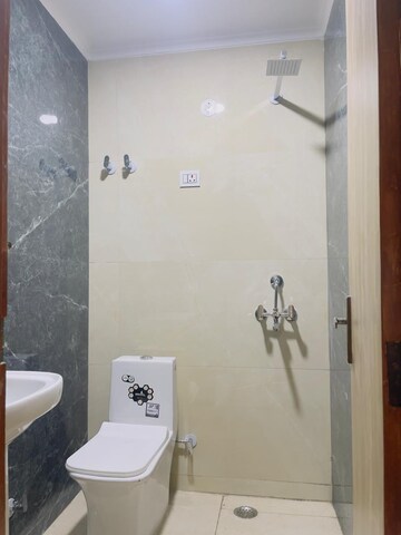 Bathroom in 2 BHK Apartment at Palm Residency Chhatarpur, Chattarpur – for Rent