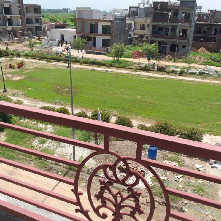 Balcony, aerocity  125 Sq.Yd. Plot In Aerocity Mohali 8030900