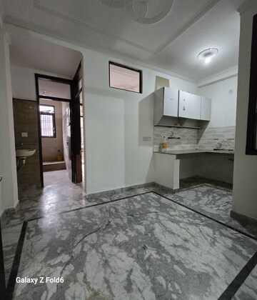 Living Room in 2.5 BHK Builder Floor at Chattarpur – for Rent