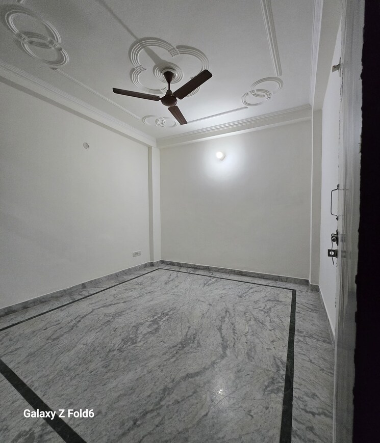 Room, chattarpur 2.5 Bedroom 800 Sq.Ft. Builder Floor In Chattarpur Delhi 8030940