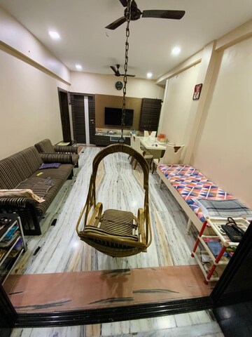 2 BHK Apartment For Rent in Dadar West