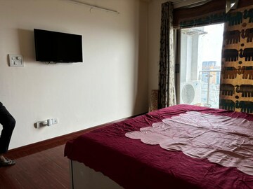 Bedroom in 3.5 BHK Apartment at Mahagun Moderne, Sector 78 – for Sale